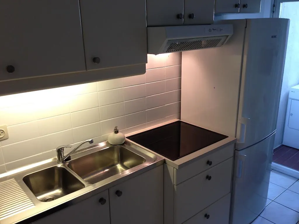 Antwerp Penthouse Apartamento 0*,